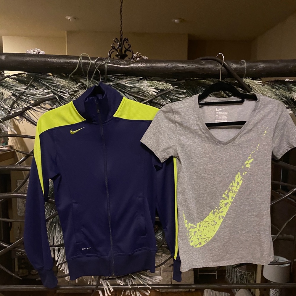 Nike jacket and matching t-shirt